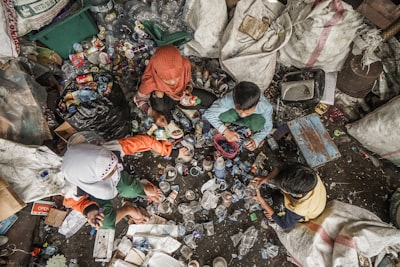 Manila’s Waste Crisis: Lessons for Urban Garbage Management and Political Transitions