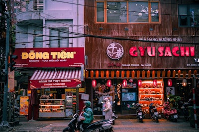 ทำไมร้านอาหาร 'Thai Hot Guys' ถึงปิดตัว? เมื่อเทรนด์ร้านอาหารฮอตกับโชว์หนุ่มกล้ามกลายเป็นกระแสในเอเชียตะวันออกเฉียงใต้