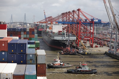 Trade Tensions Persist: Japan and US Deadlocked Over Deficit and Tariffs