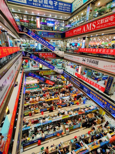 Asia’s Stock Market Buffet: A Playground for the Rich While the Rest Get Scraps
