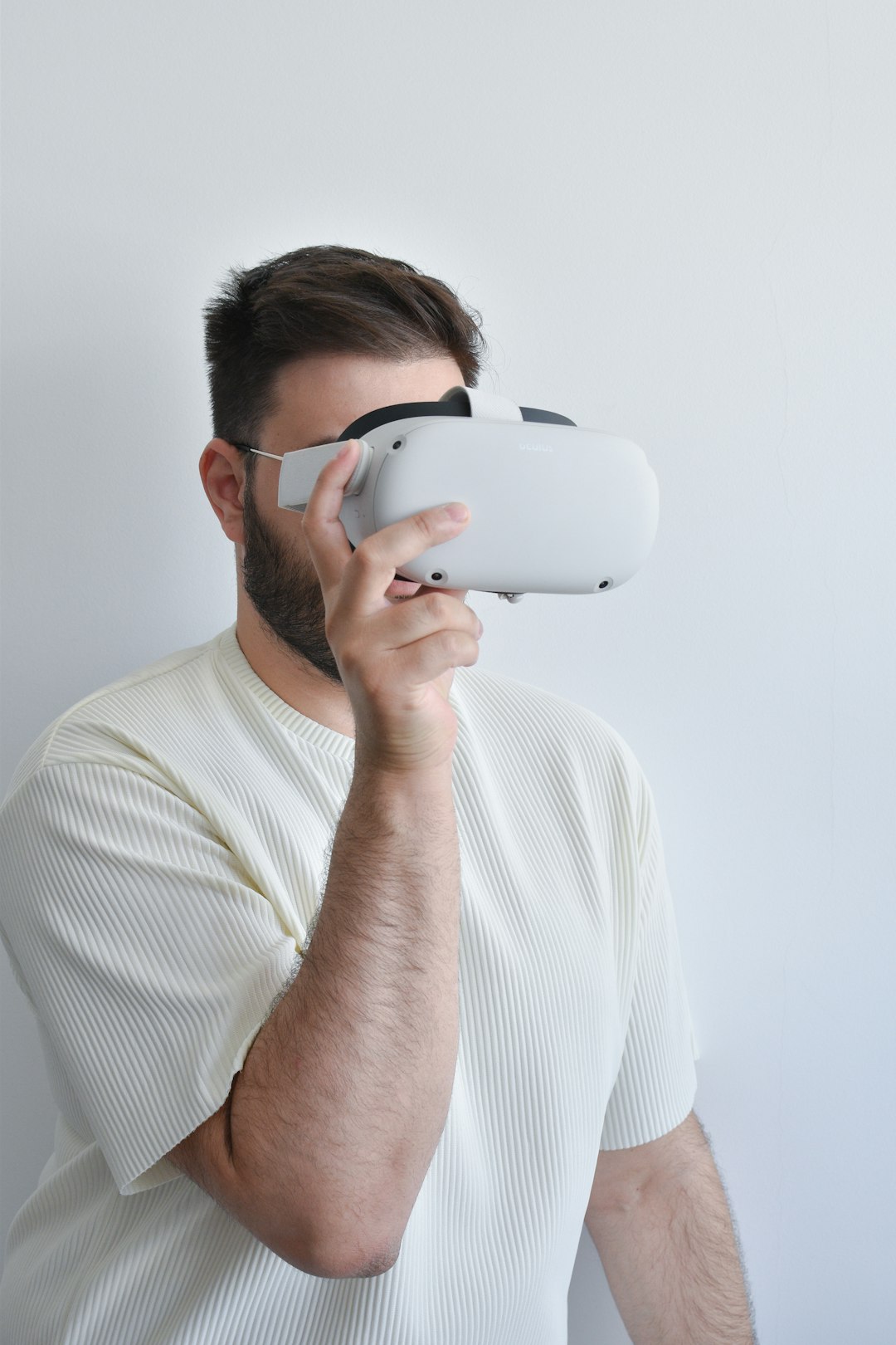AI Companions: The Rise of Virtual Relationships and Emotional Support Bots