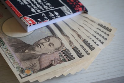 Japan's Pension Giant GPIF: A $678 Billion Windfall and the Currency Catch