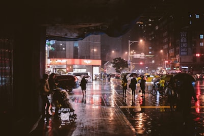 超大豪雨衝擊台灣南部:天災預警與社會韌性的思考
