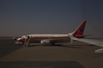 Air India दुर्घटना: शुरुआती रिपोर्ट के संकेत, चुनौतियां और व्यापक प्रभाव