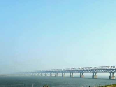 สะพานรถไฟโค้งสูงสุดแห่งโลกแห่งแม่น้ำเฉินนาบ (Chenab Bridge)