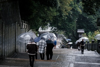 贵州再遭强降雨：极端气候下的脆弱试炼与警示