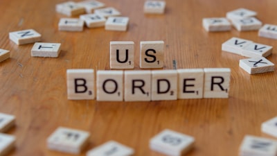 When Borders Become Stories: The Secret Life of Edges