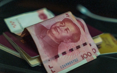 中国加密货币需求被压抑，资金转向哪些热门股票？最新趋势深度解析
